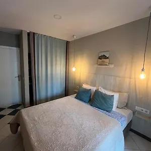 https://orlando-las-americas.adeje-hotels.com